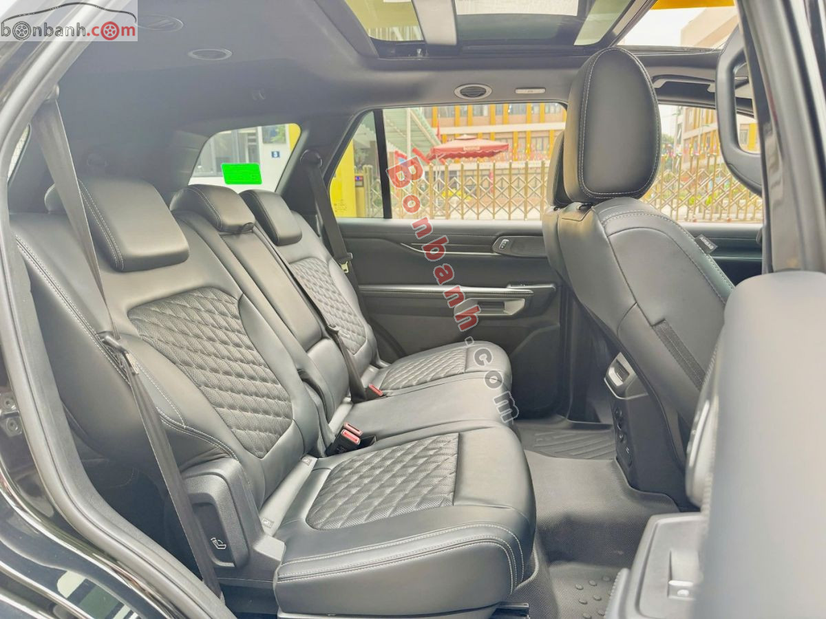 Bán ô tô Ford Everest Platinum 2.0L 4x4 AT - 2025 - xe cũ