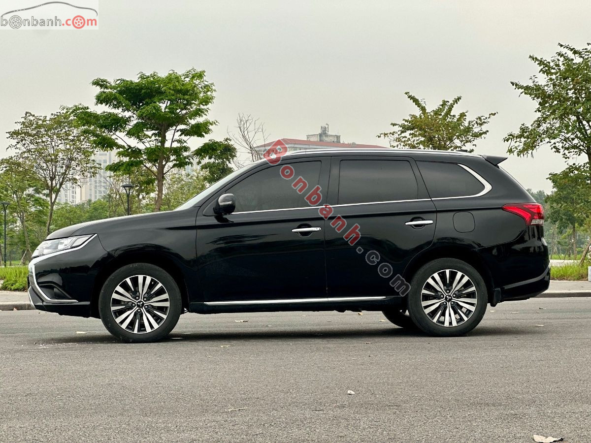 Bán ô tô Mitsubishi Outlander 2.0 CVT - 2022 - xe cũ