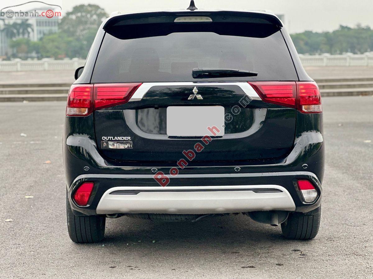 Bán ô tô Mitsubishi Outlander 2.0 CVT - 2022 - xe cũ