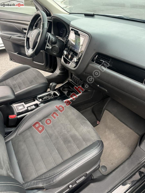 Bán ô tô Mitsubishi Outlander 2.0 CVT - 2022 - xe cũ