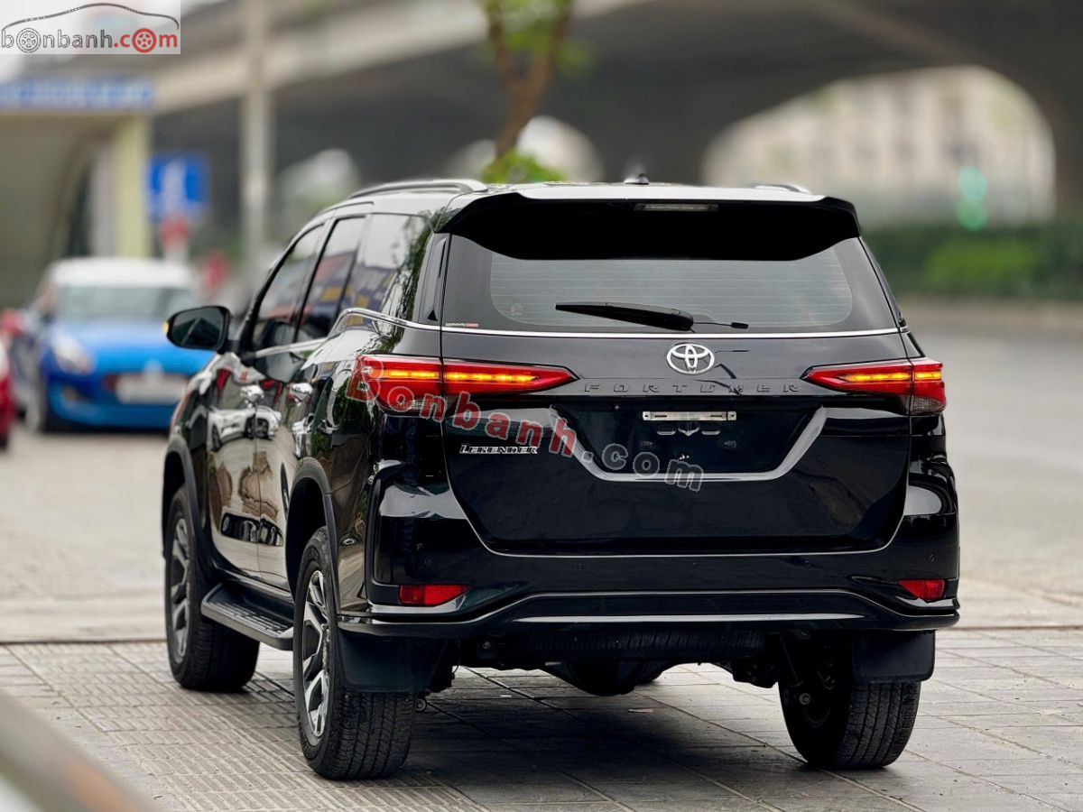 Bán ô tô Toyota Fortuner Legender 2.4L 4x2 AT - 2022 - xe cũ