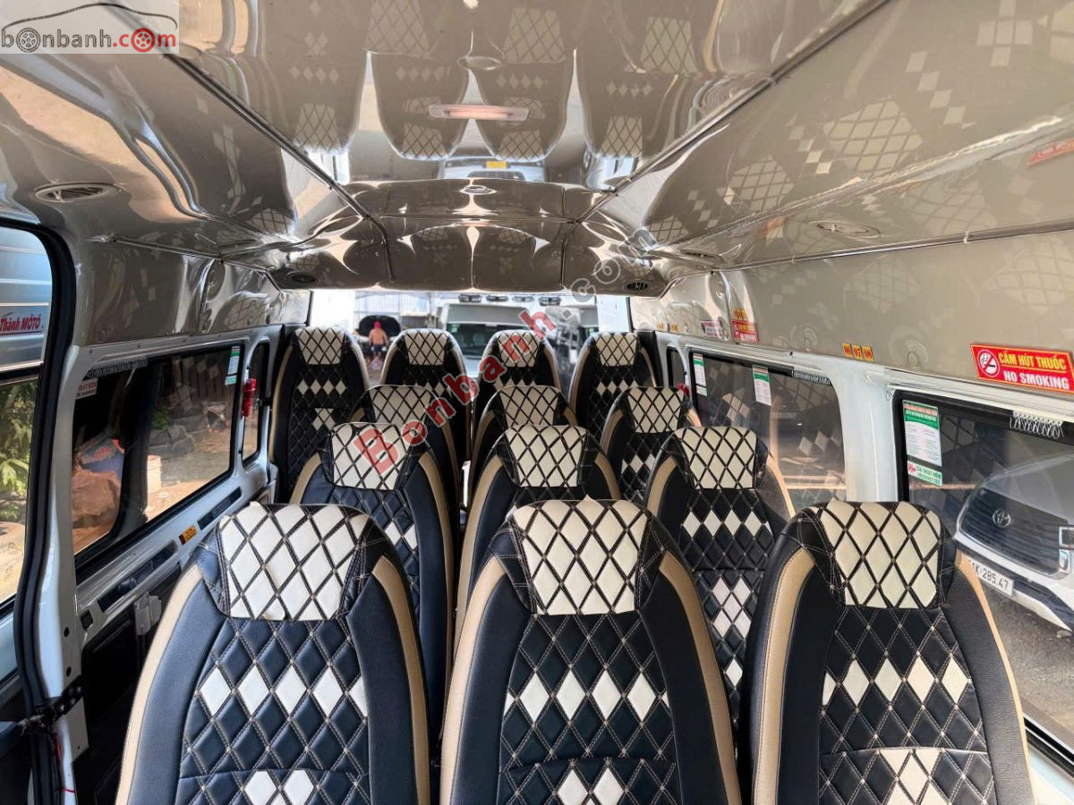 Bán ô tô Ford Transit Tiêu chuẩn - 2022 - xe cũ