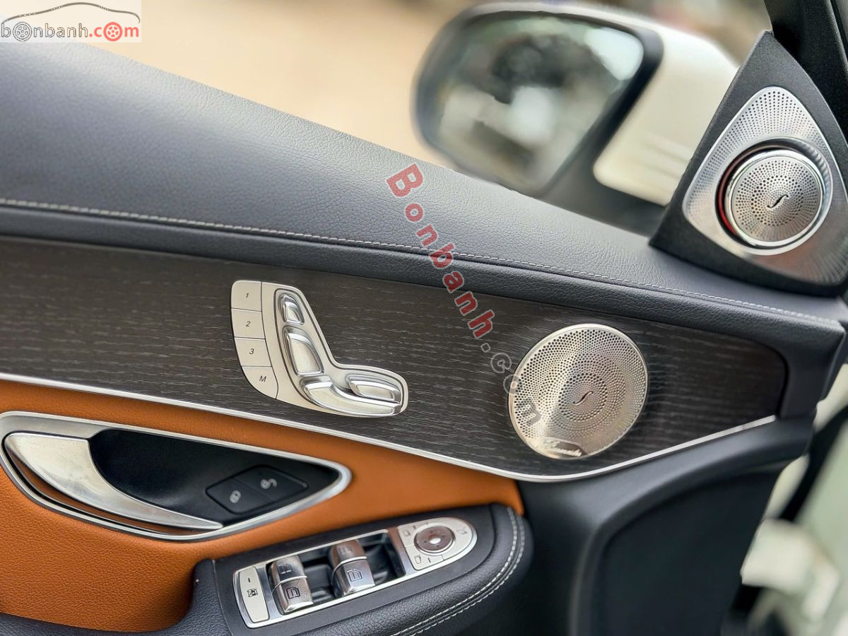 Bán ô tô Mercedes Benz GLC 300 4Matic Coupe - 2021 - xe cũ