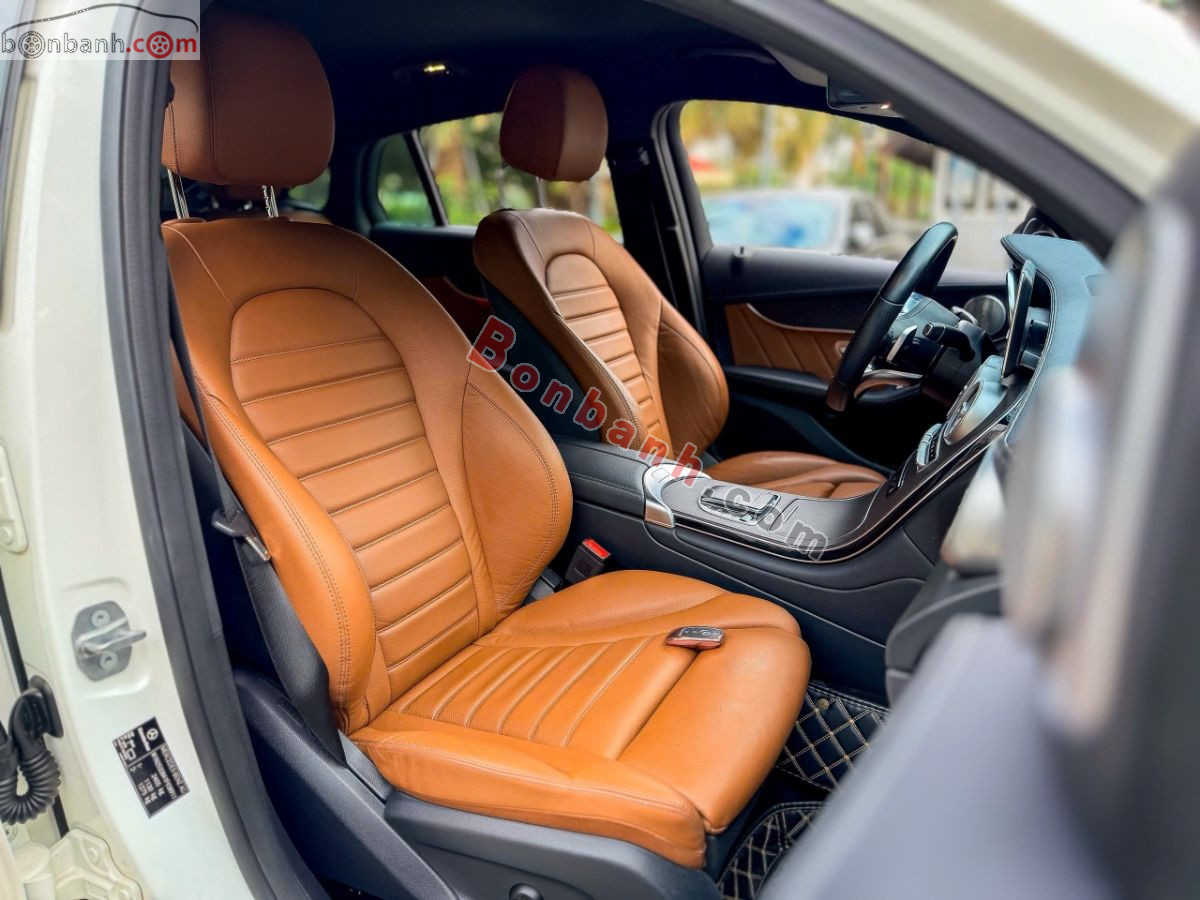 Bán ô tô Mercedes Benz GLC 300 4Matic Coupe - 2021 - xe cũ