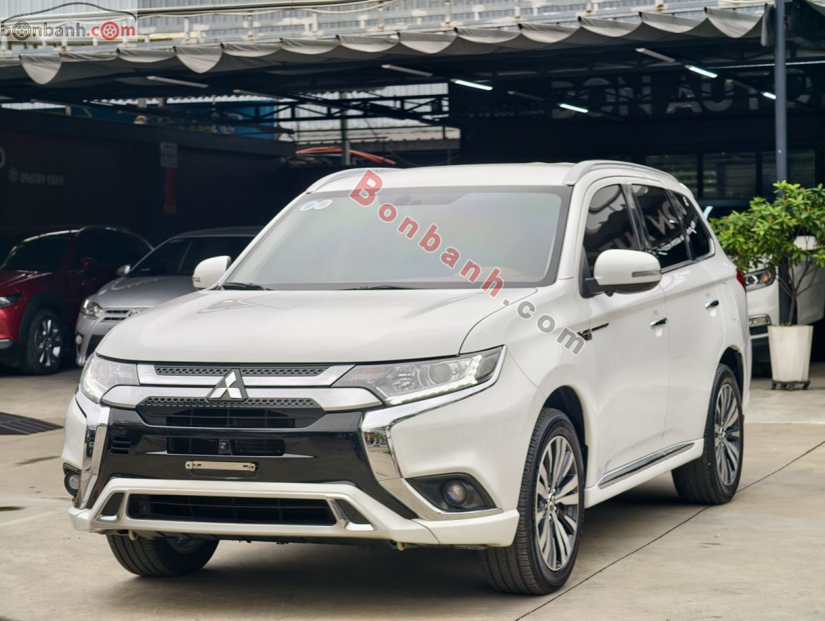 Bán ô tô Mitsubishi Outlander 2.0 CVT - 2022 - xe cũ