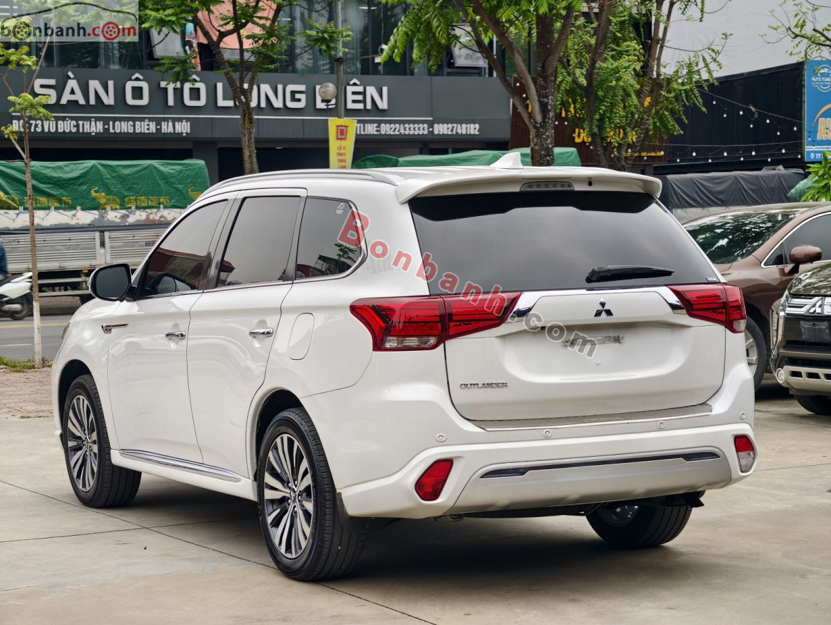 Bán ô tô Mitsubishi Outlander 2.0 CVT - 2022 - xe cũ