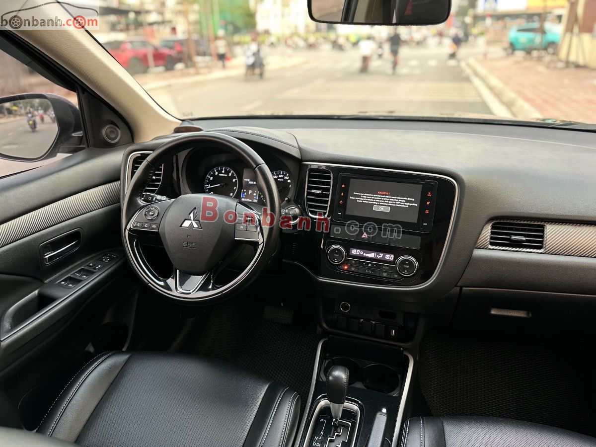 Bán ô tô Mitsubishi Outlander 2.0 CVT - 2019 - xe cũ