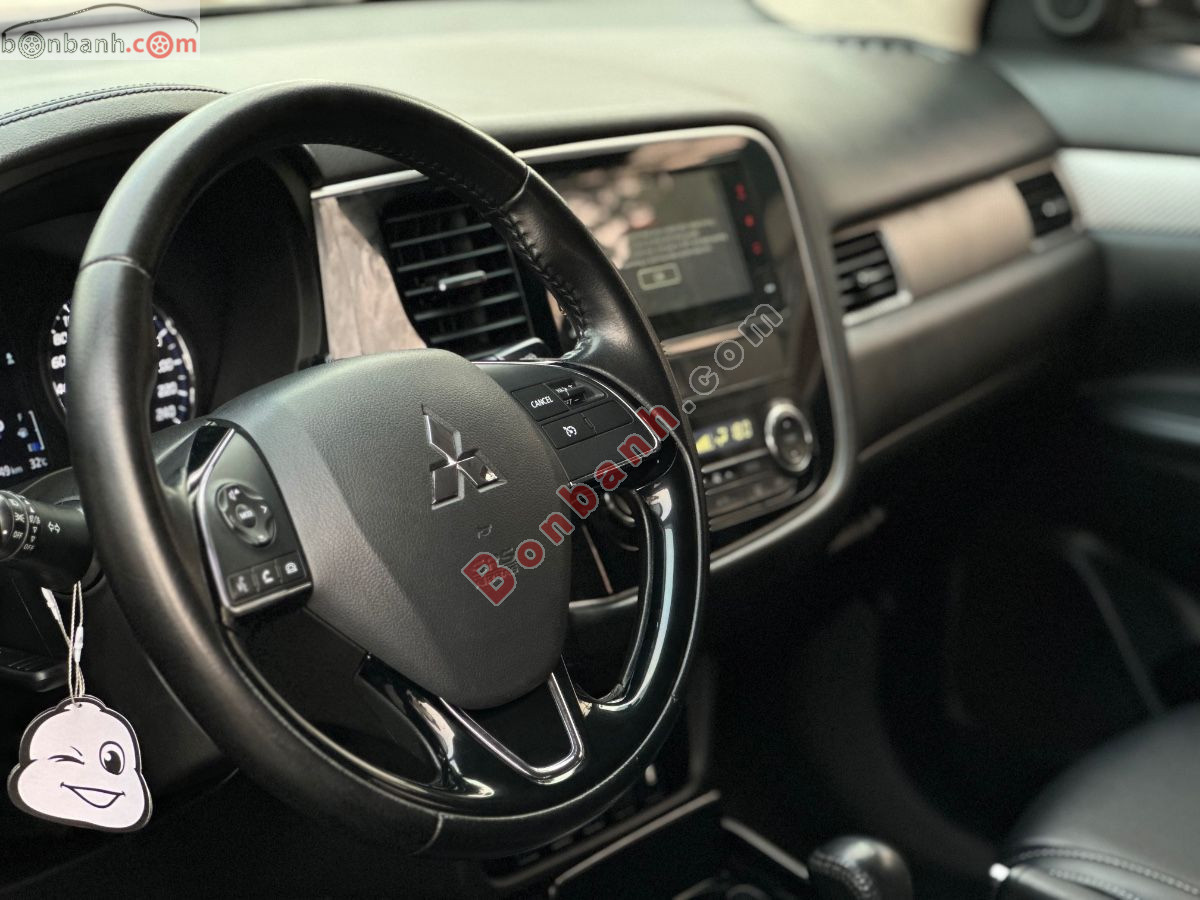 Bán ô tô Mitsubishi Outlander 2.0 CVT - 2019 - xe cũ