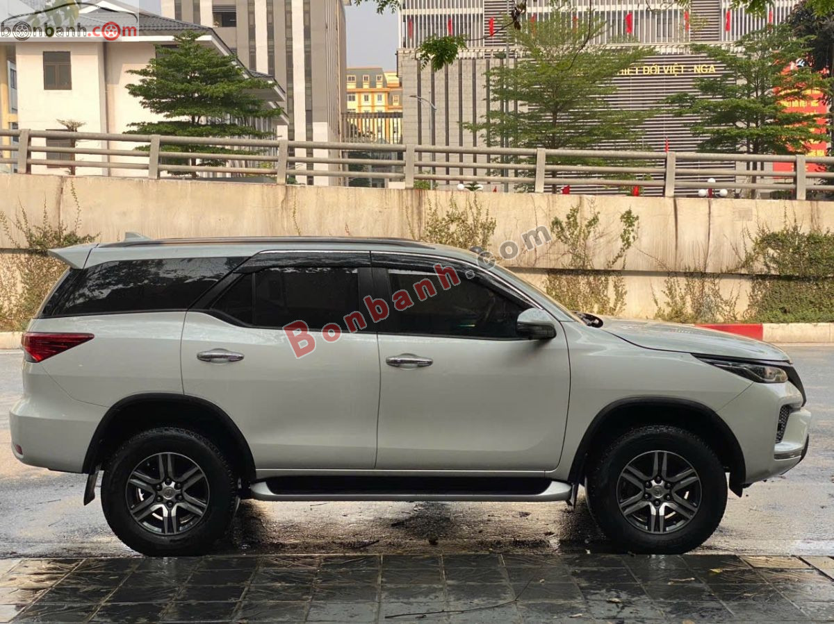 Bán ô tô Toyota Fortuner 2.4L 4x2 AT - 2022 - xe cũ