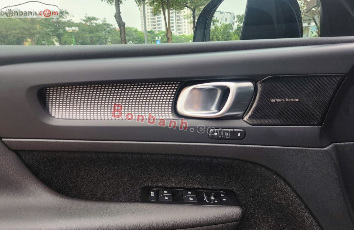 Bán ô tô Volvo XC40 Ultimate B5 AWD - 2023 - xe cũ