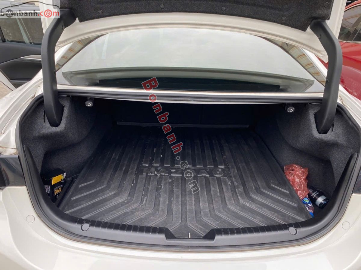 Bán ô tô Mazda 6 Premium 2.0 AT - 2022 - xe cũ