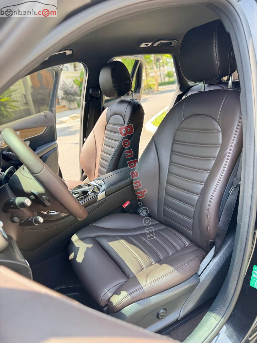 Bán ô tô Mercedes Benz GLC 250 4Matic - 2018 - xe cũ