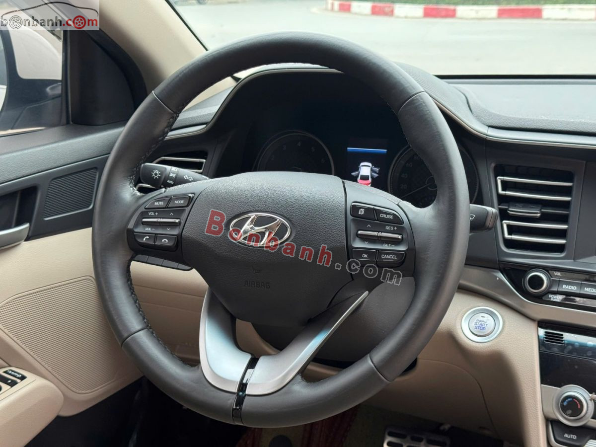 Bán ô tô Hyundai Elantra 2.0 AT - 2022 - xe cũ