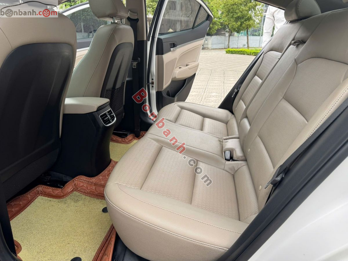 Bán ô tô Hyundai Elantra 2.0 AT - 2022 - xe cũ