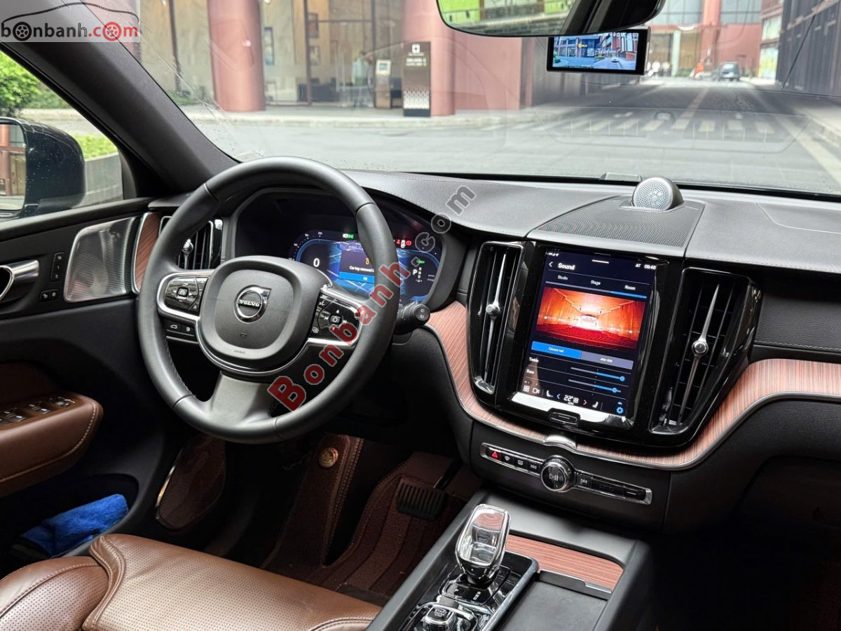Bán ô tô Volvo XC60 Recharge T8 AWD - 2022 - xe cũ