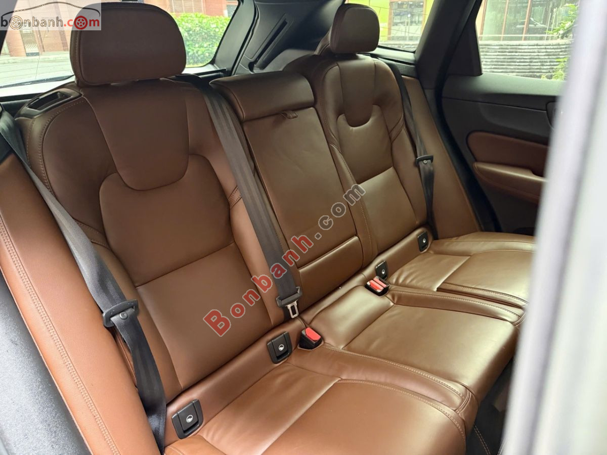 Bán ô tô Volvo XC60 Recharge T8 AWD - 2022 - xe cũ