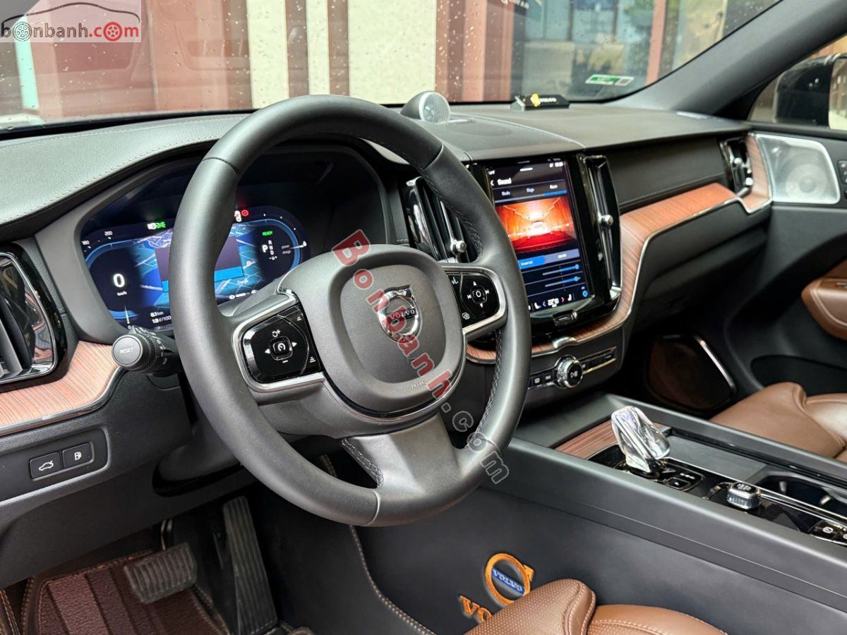 Bán ô tô Volvo XC60 Recharge T8 AWD - 2022 - xe cũ