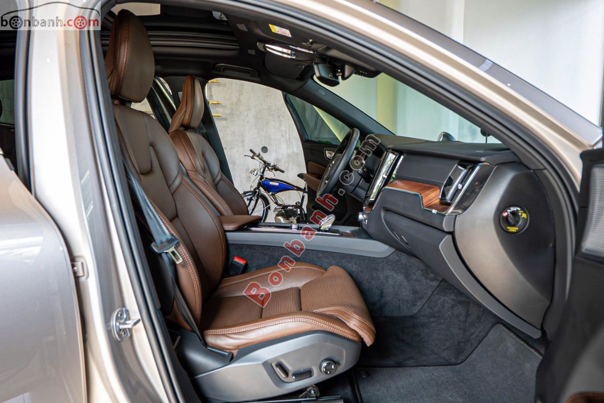 Bán ô tô Volvo XC60 Recharge Ultimate T8 AWD - 2024 - xe cũ