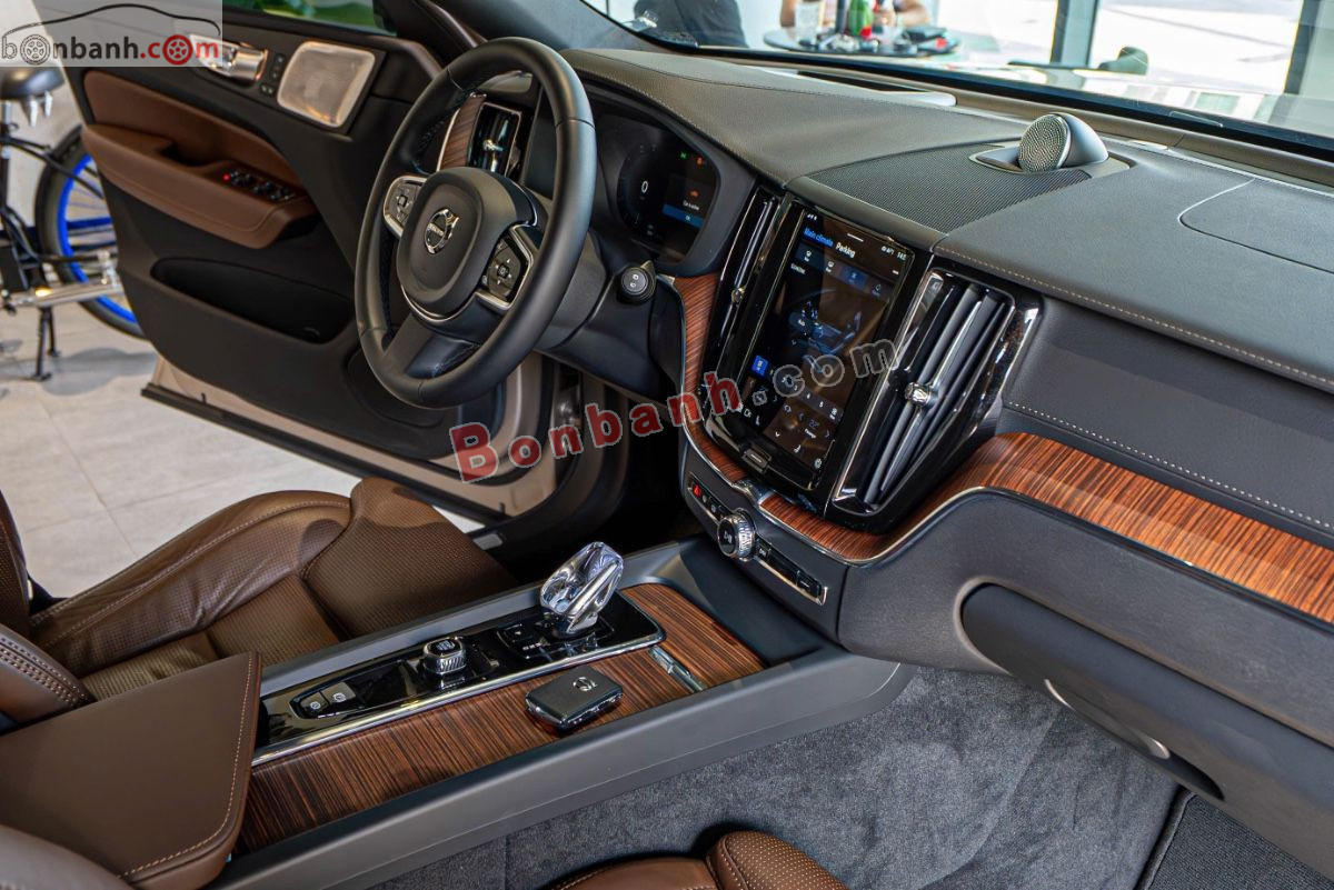 Bán ô tô Volvo XC60 Recharge Ultimate T8 AWD - 2024 - xe cũ