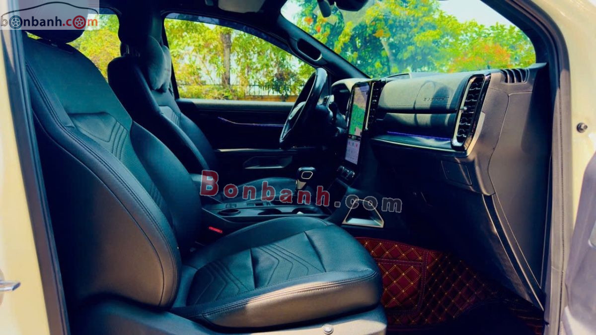 Bán ô tô Ford Everest Titanium 2.0L 4x2 AT - 2024 - xe cũ