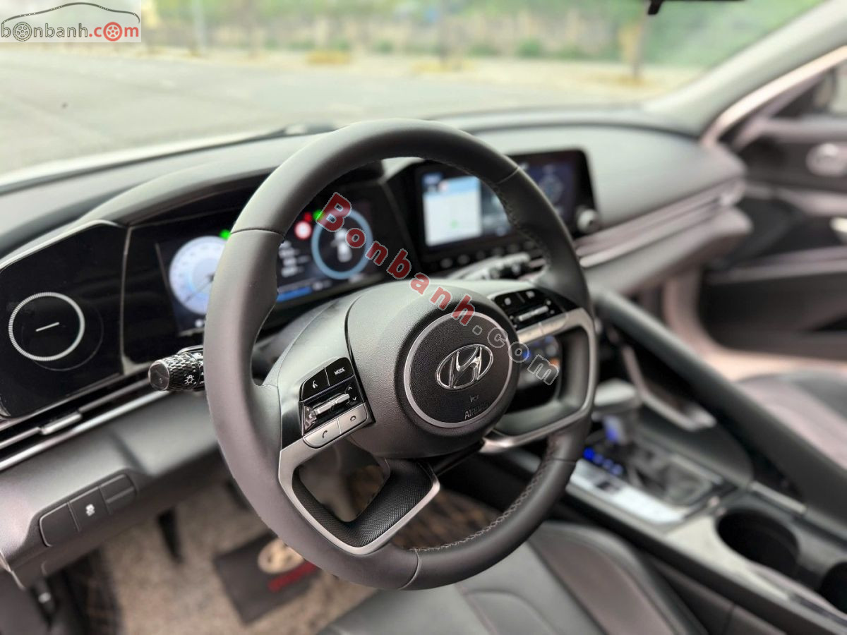 Bán ô tô Hyundai Elantra 1.6 AT Đặc biệt - 2024 - xe cũ