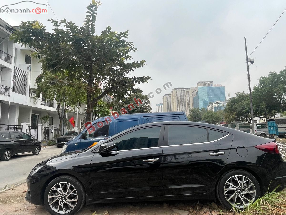 Bán ô tô Hyundai Elantra 2.0 AT - 2021 - xe cũ