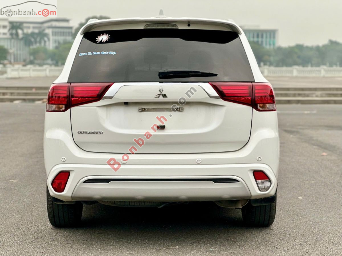 Bán ô tô Mitsubishi Outlander 2.0 CVT - 2023 - xe cũ