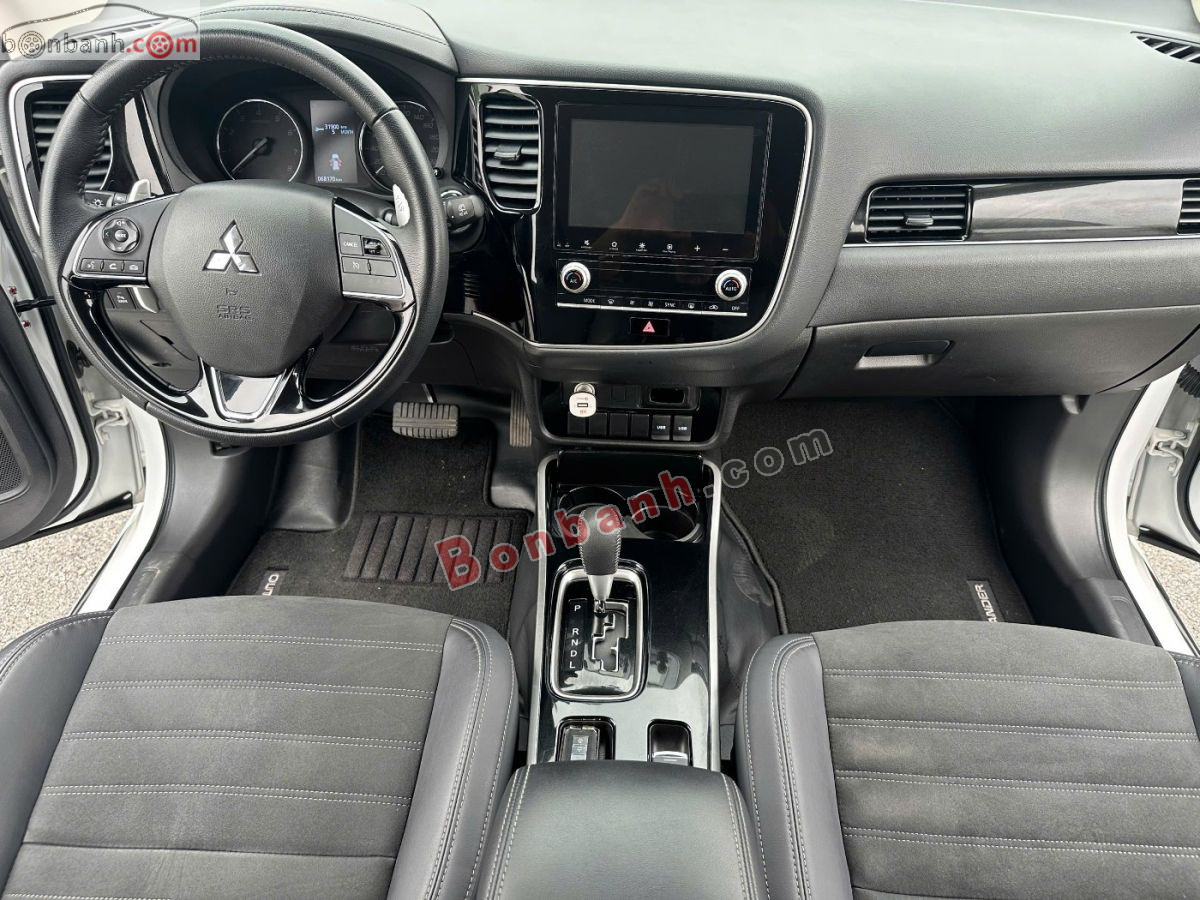 Bán ô tô Mitsubishi Outlander 2.0 CVT - 2023 - xe cũ