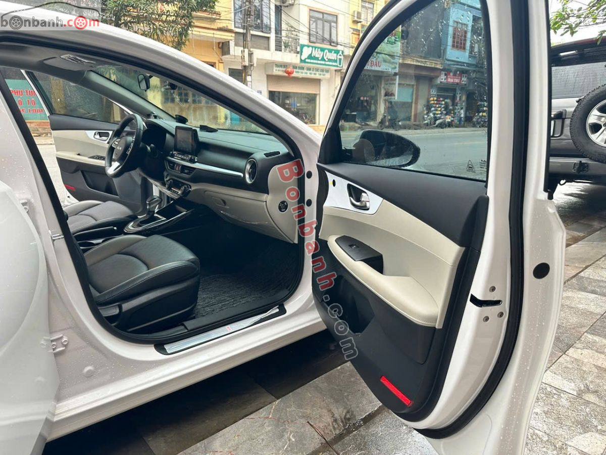 Bán ô tô Kia K3 Luxury 1.6 AT - 2025 - xe cũ