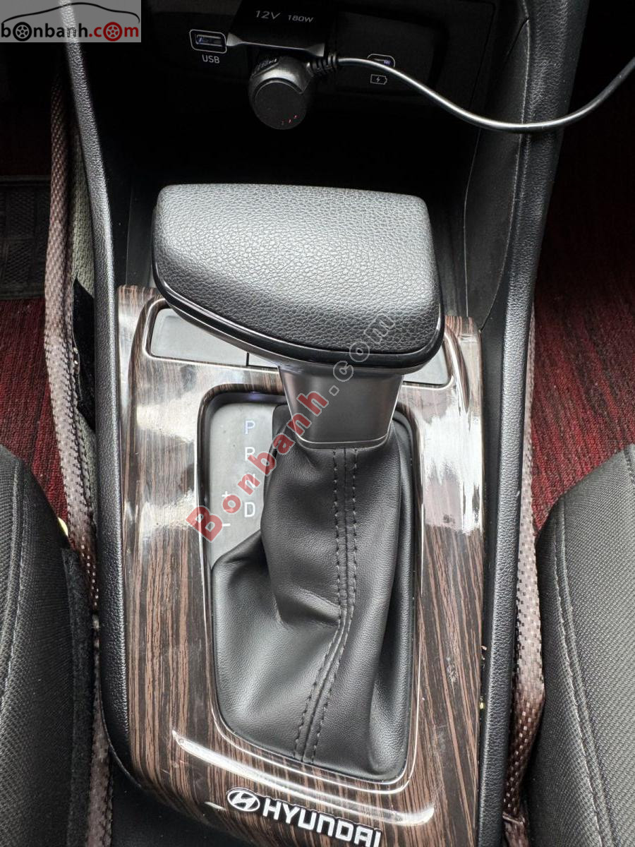 Bán ô tô Hyundai Accent 1.5 AT - 2024 - xe cũ