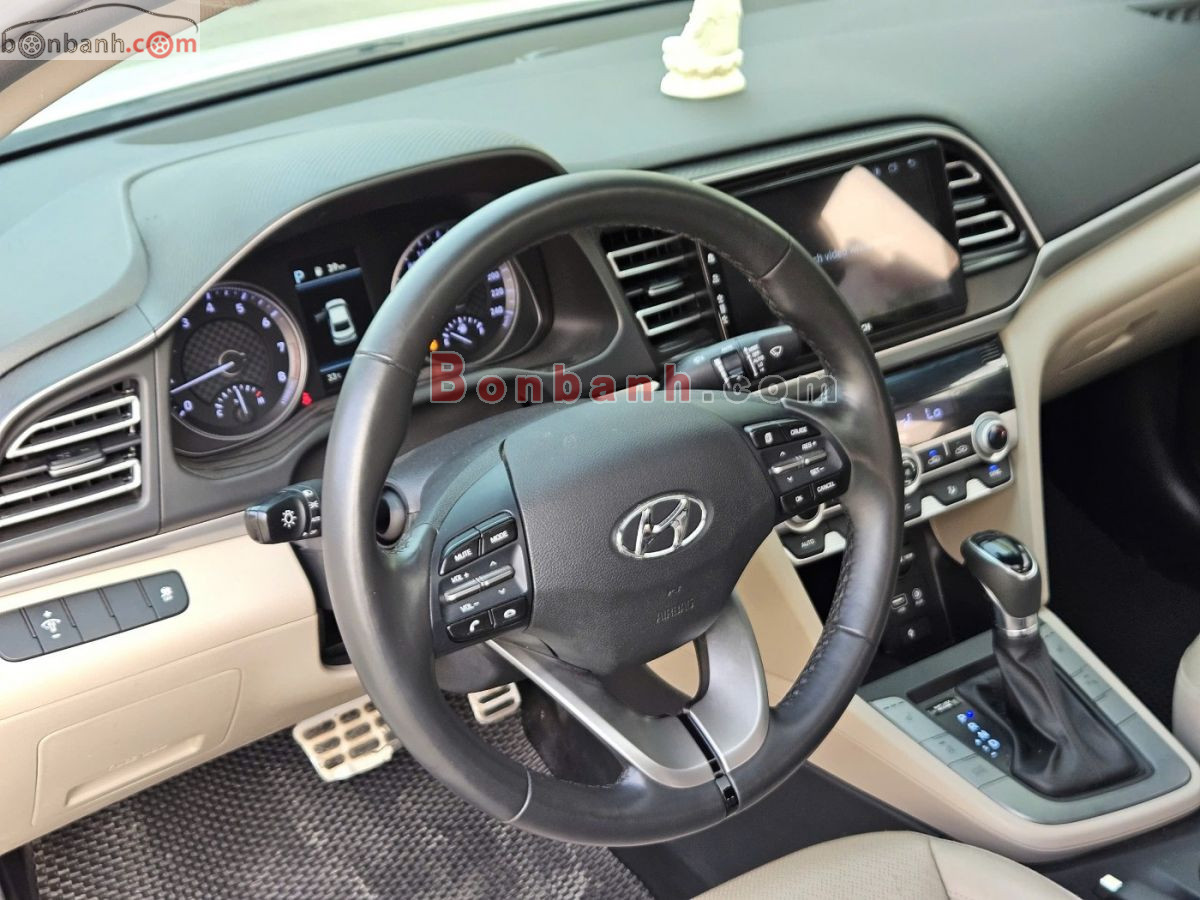 Bán ô tô Hyundai Elantra 2.0 AT - 2021 - xe cũ
