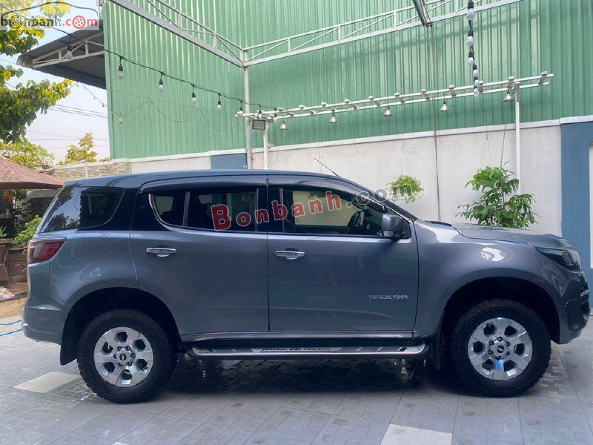 Bán ô tô Chevrolet Trailblazer LT 2.5L VGT 4x2 AT - 2018 - xe cũ