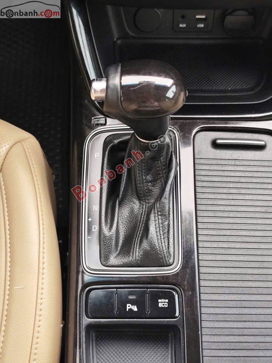 Bán ô tô Kia Sorento 2.4 GAT Deluxe - 2019 - xe cũ