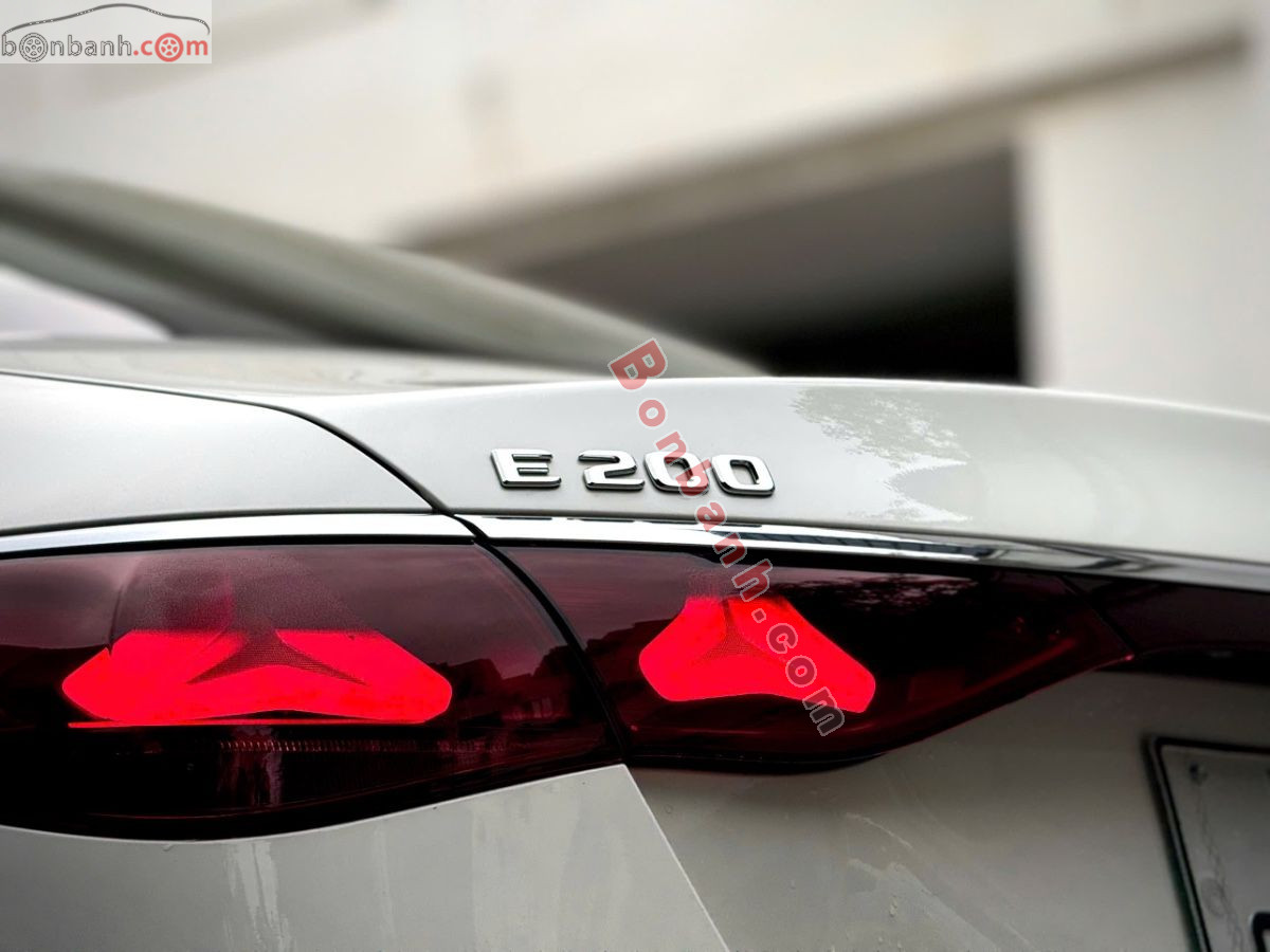 Bán ô tô Mercedes Benz E class E200 Avantgarde - 2025 - xe cũ
