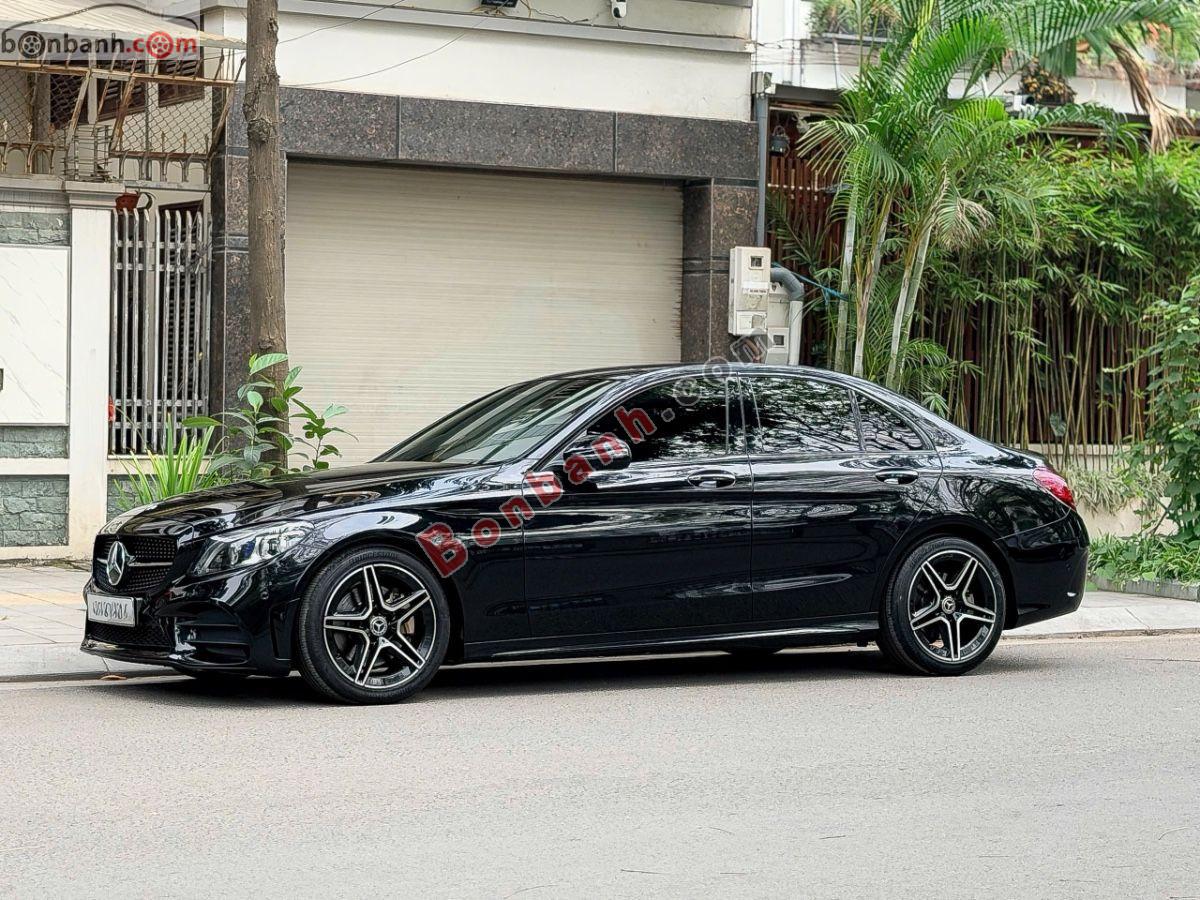 Bán ô tô Mercedes Benz C class C300 AMG - 2021 - xe cũ