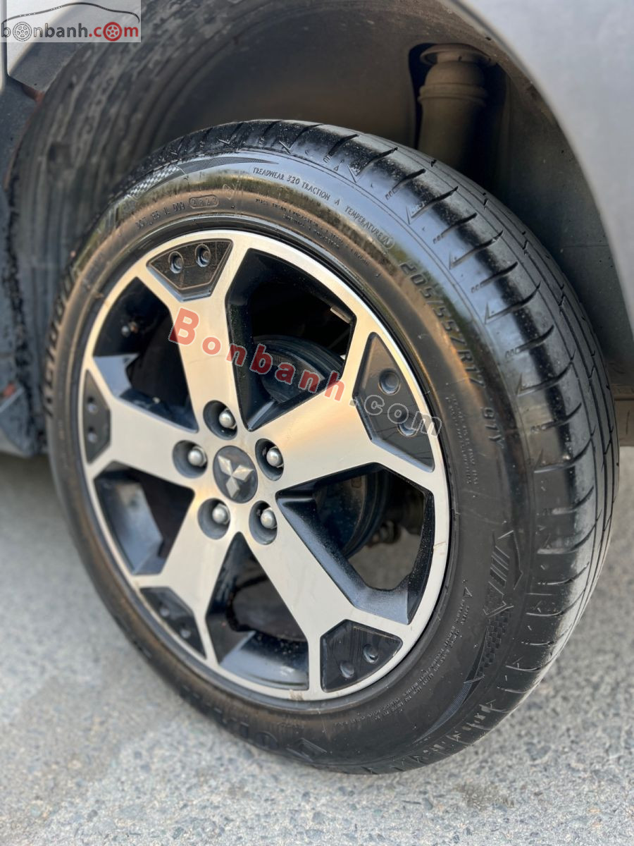 Bán ô tô Mitsubishi Xpander Cross 1.5 AT - 2022 - xe cũ