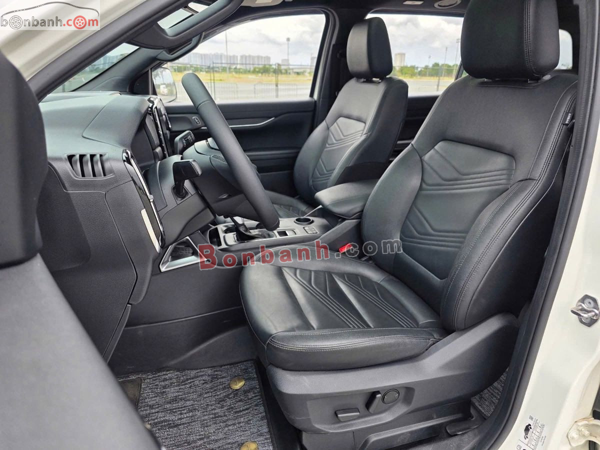 Bán ô tô Ford Everest Titanium 2.0L 4x2 AT - 2025 - xe cũ