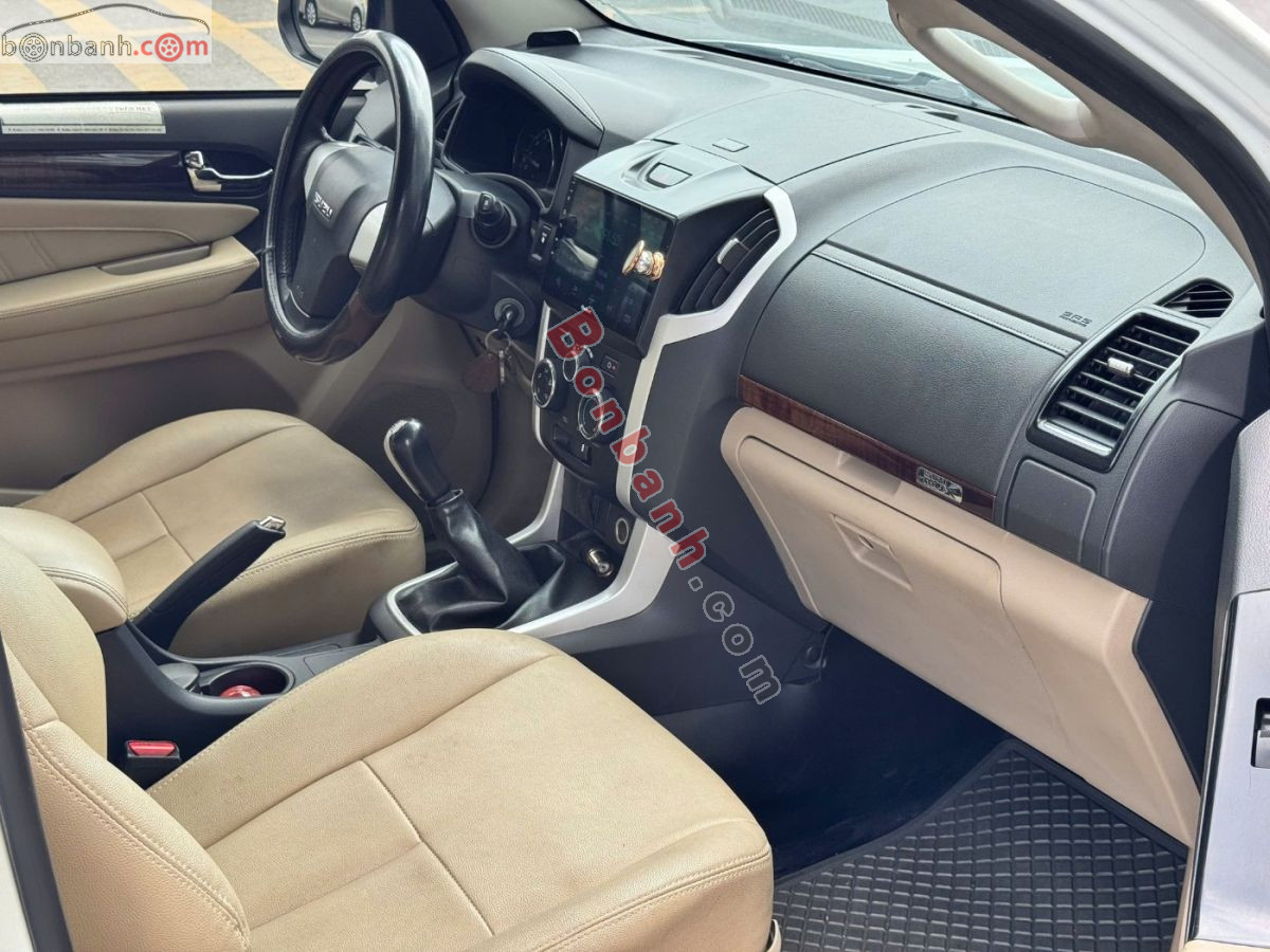 Bán ô tô Isuzu MU-X B7 1.9 4X2 MT - 2020 - xe cũ