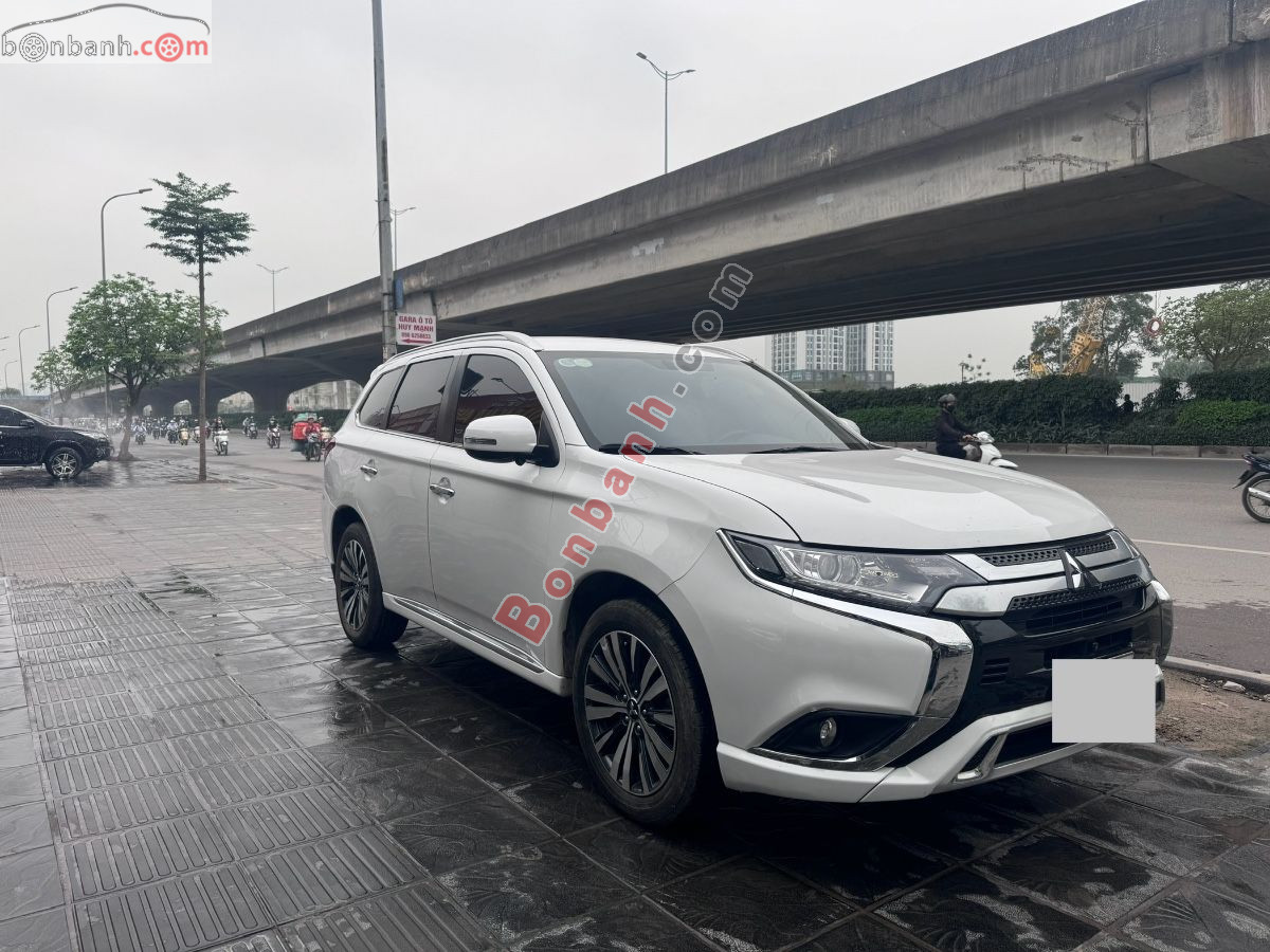Bán ô tô Mitsubishi Outlander 2.0 CVT - 2022 - xe cũ