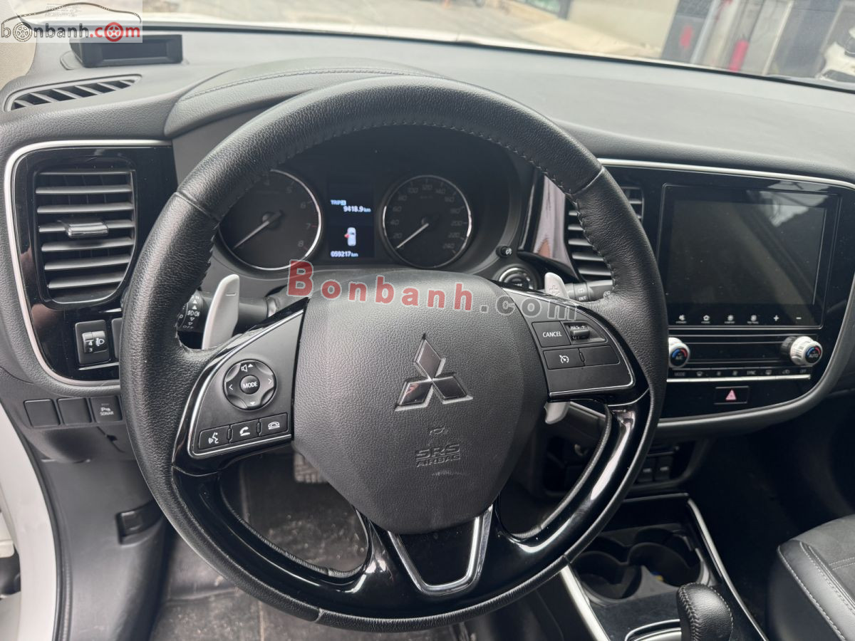 Bán ô tô Mitsubishi Outlander 2.0 CVT - 2022 - xe cũ