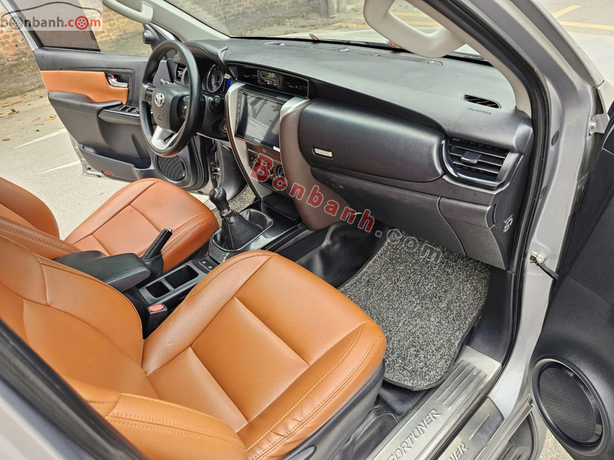 Bán ô tô Toyota Fortuner 2.4G 4x2 MT - 2017 - xe cũ