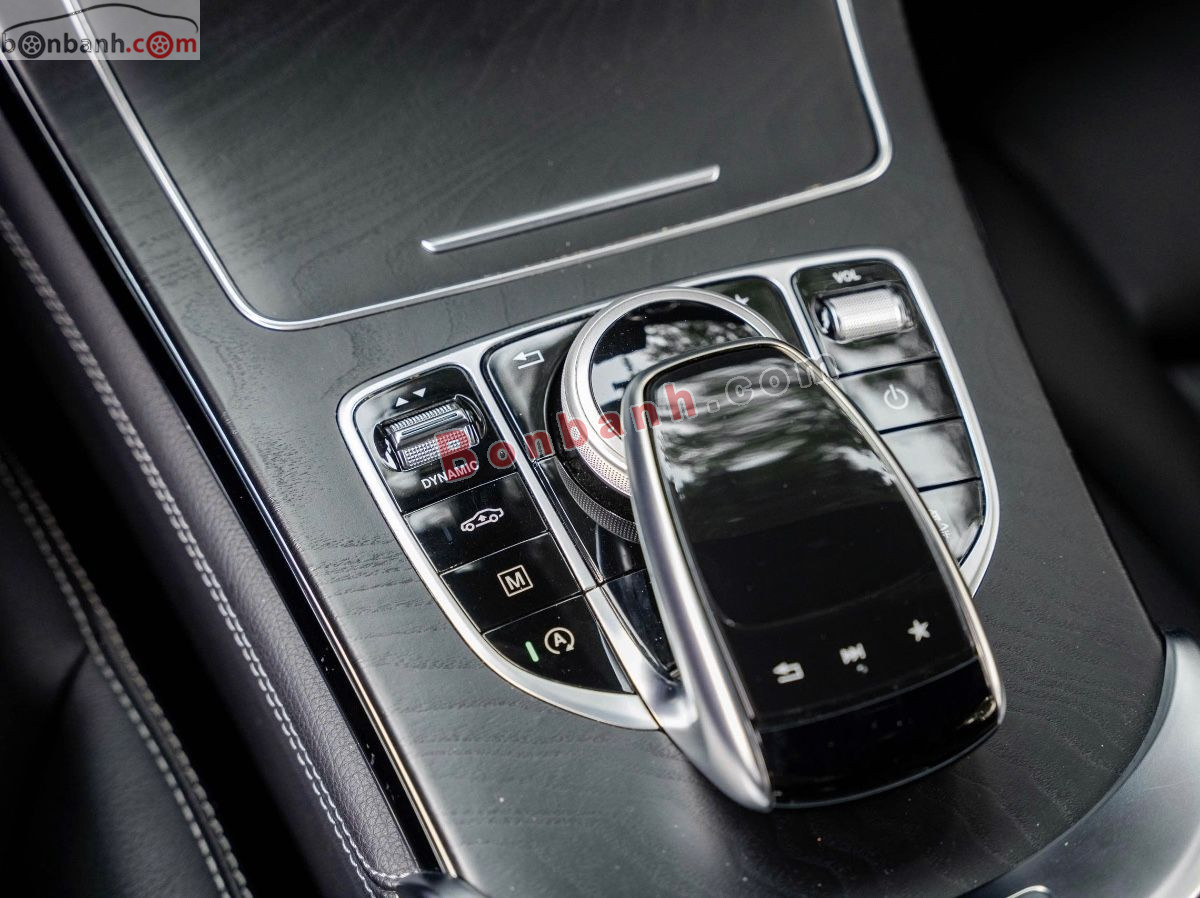 Bán ô tô Mercedes Benz GLC 300 4Matic - 2019 - xe cũ