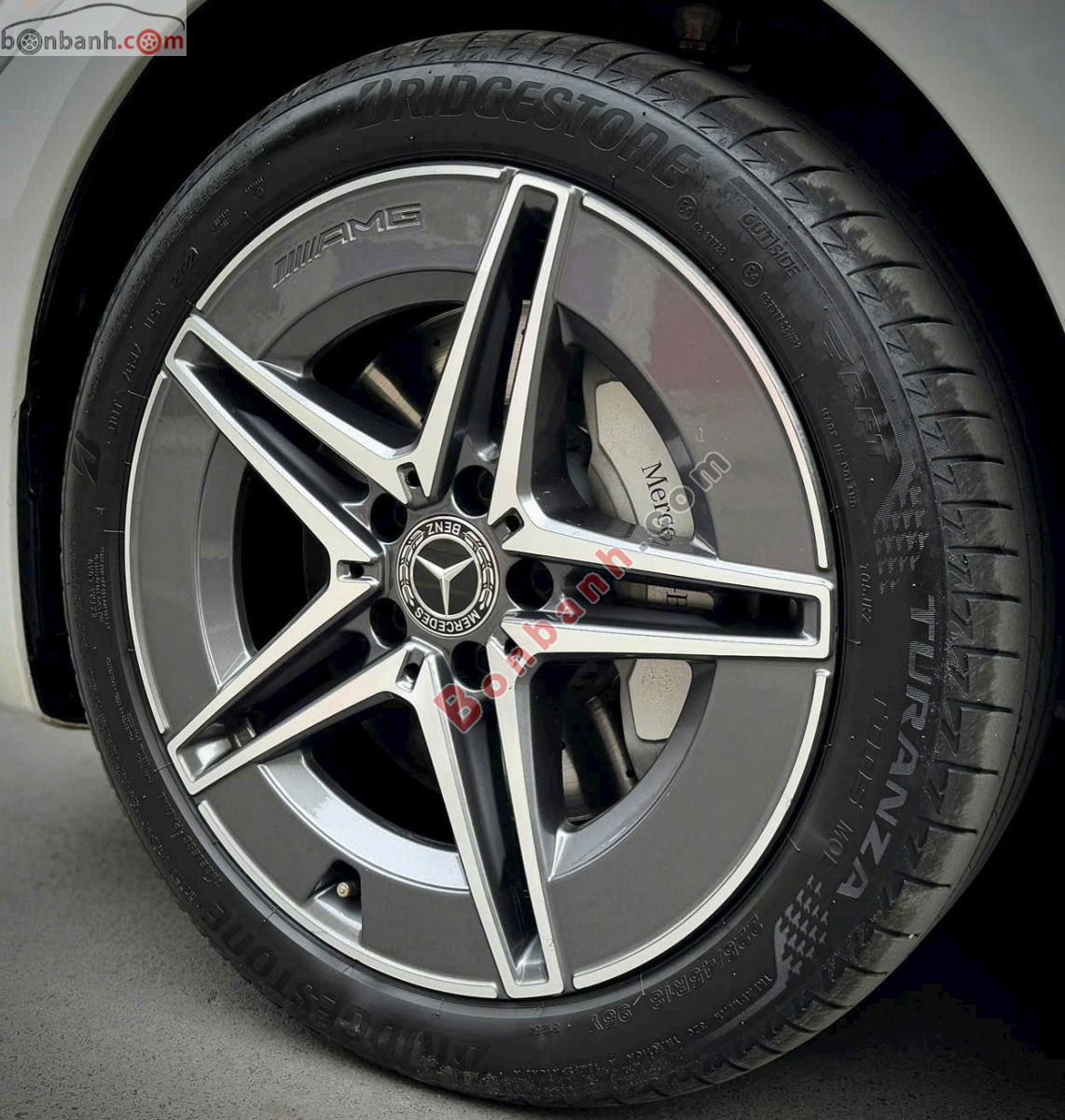 Bán ô tô Mercedes Benz C class C300 AMG - 2022 - xe cũ