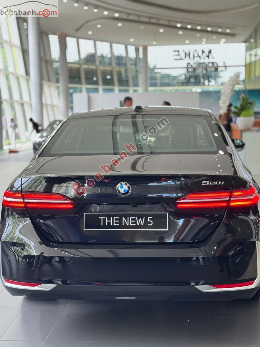Bán ô tô BMW 5 Series 520i - 2026 - xe mới