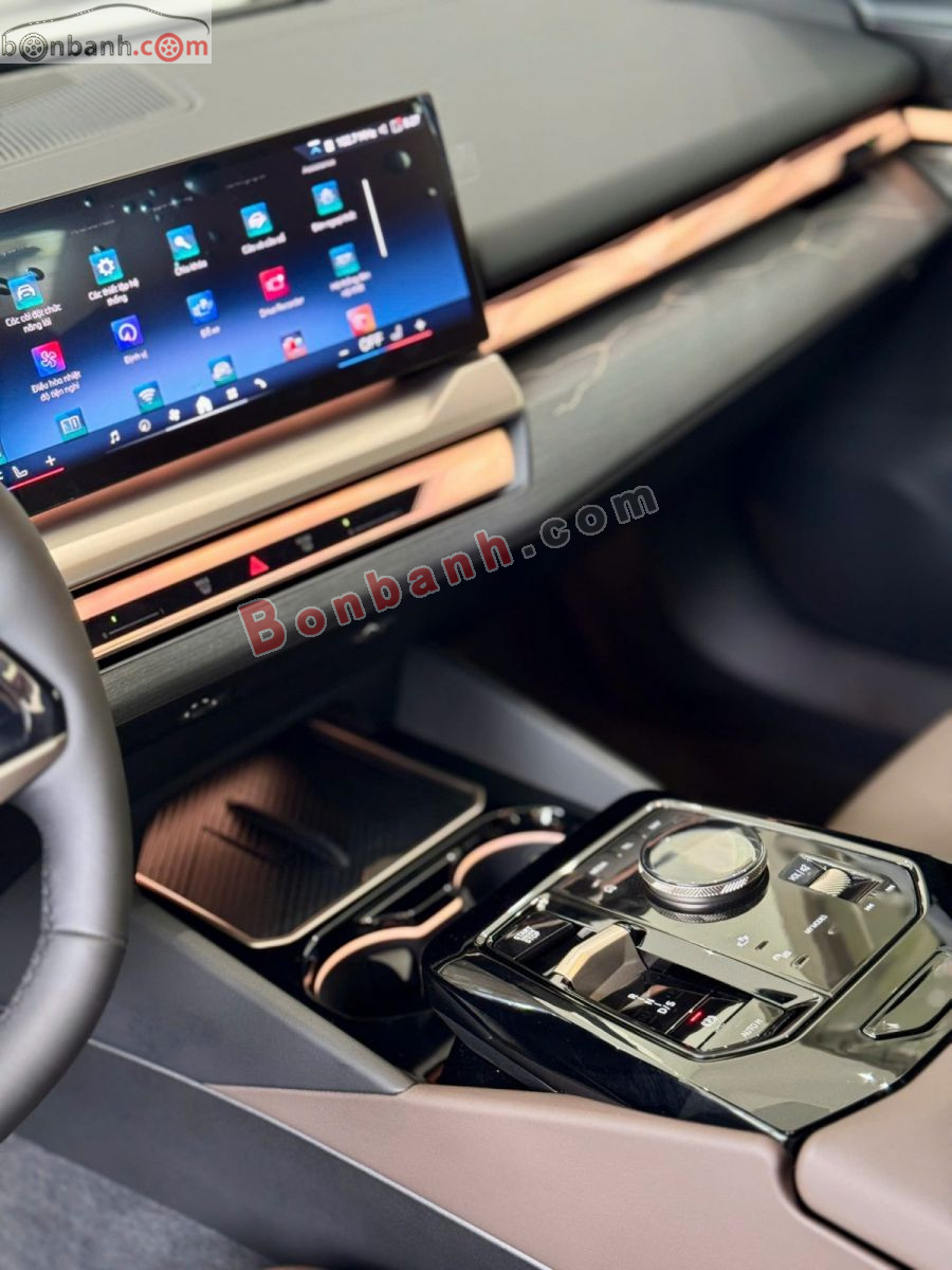 Bán ô tô BMW 5 Series 520i - 2026 - xe mới