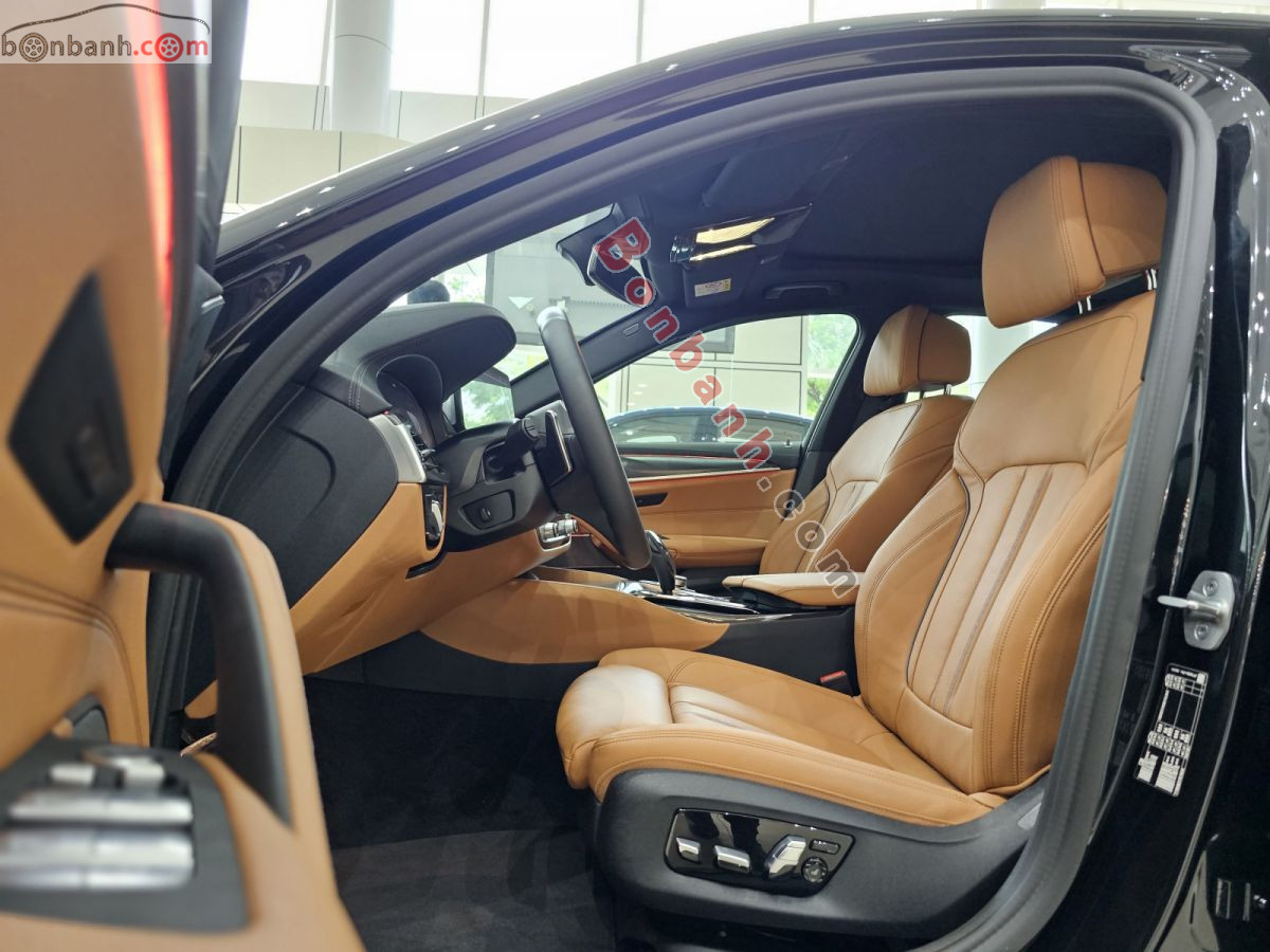 Bán ô tô BMW 5 Series 520i M Sport - 2023 - xe mới