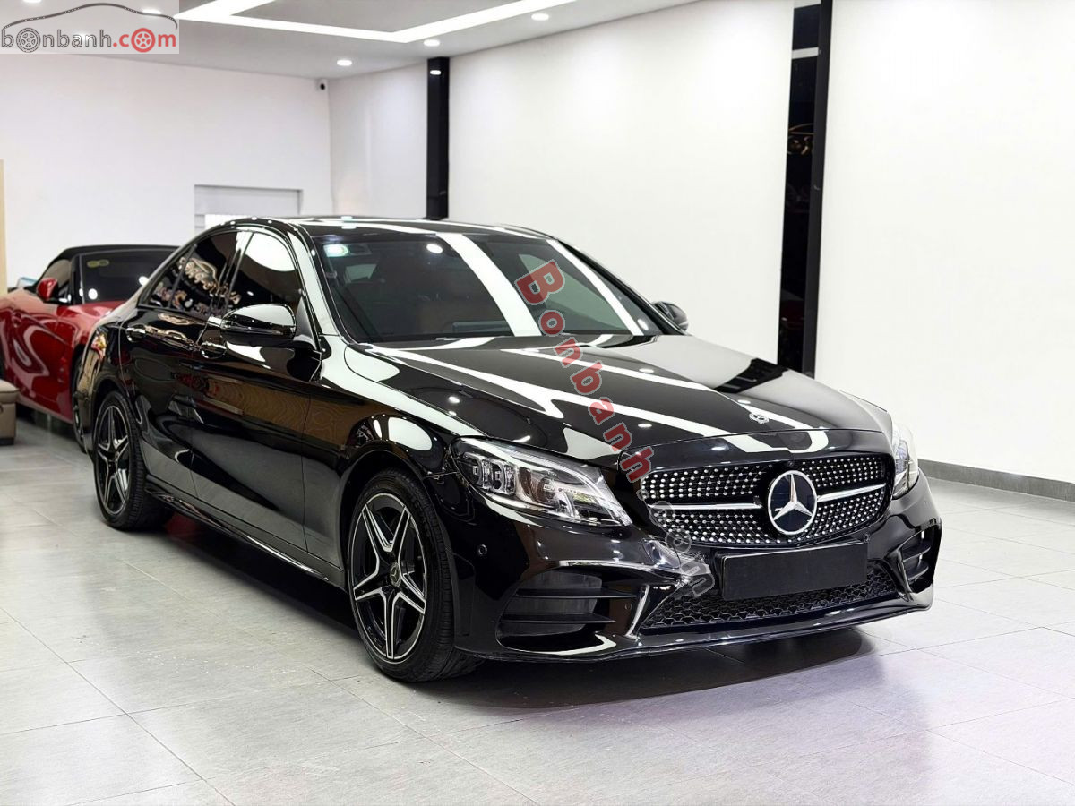 Bán ô tô Mercedes Benz C class C300 AMG - 2019 - xe cũ