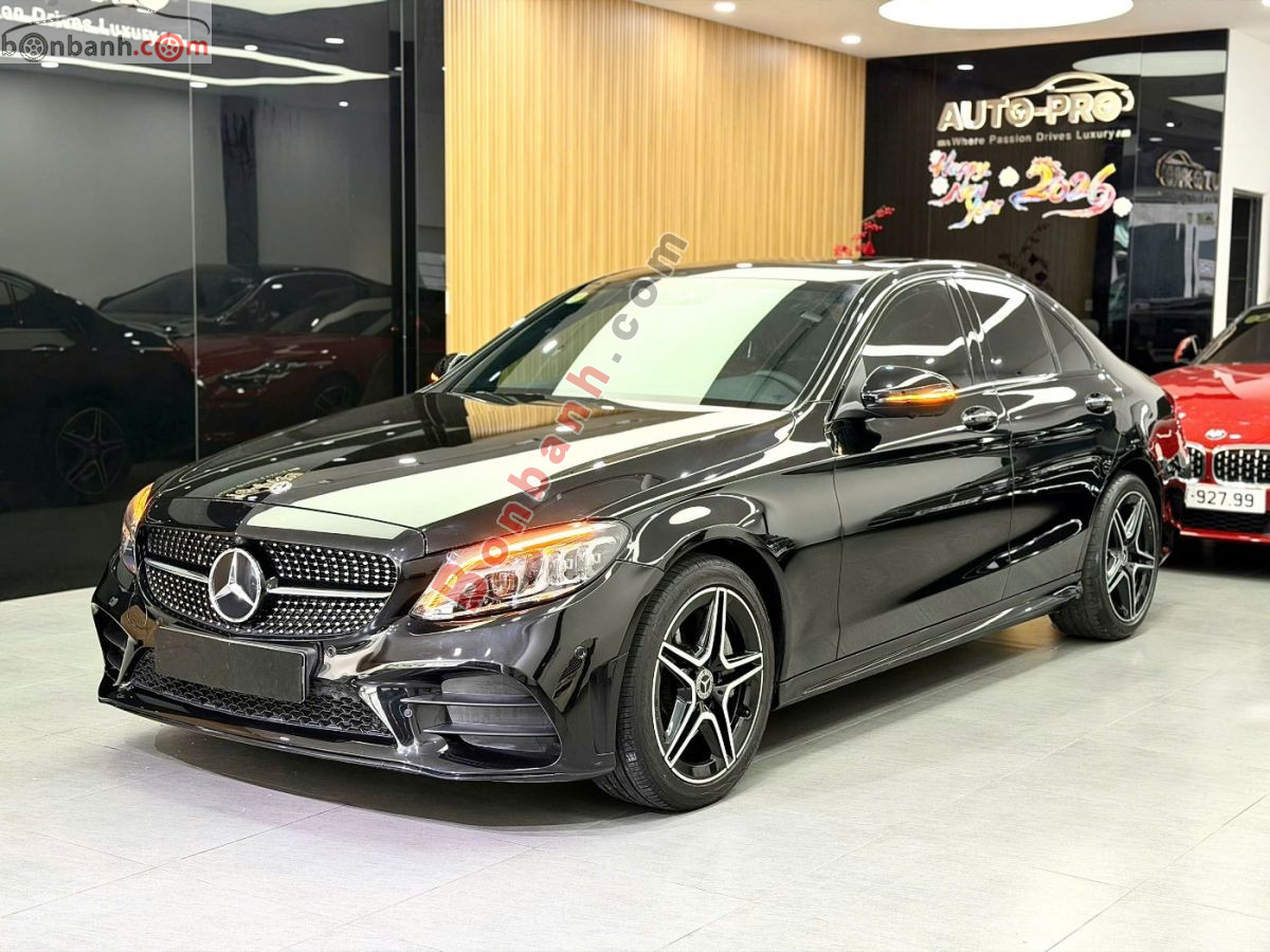 Bán ô tô Mercedes Benz C class C300 AMG - 2019 - xe cũ