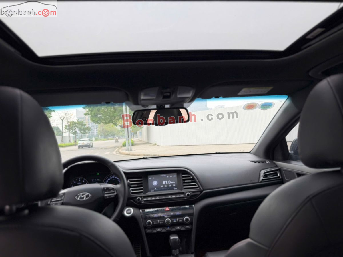 Bán ô tô Hyundai Elantra Sport 1.6 AT - 2021 - xe cũ