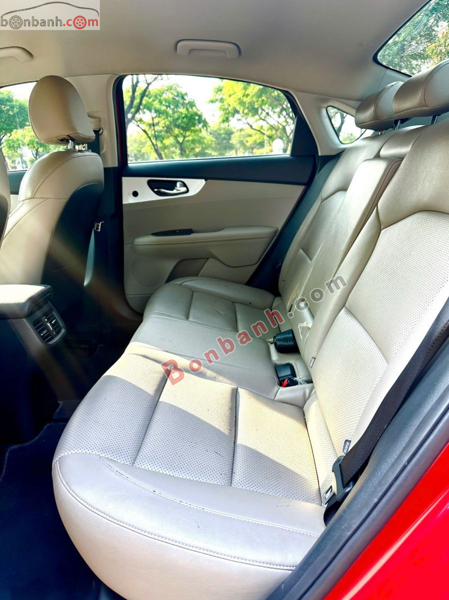 Bán ô tô Kia Cerato 1.6 AT Deluxe - 2021 - xe cũ